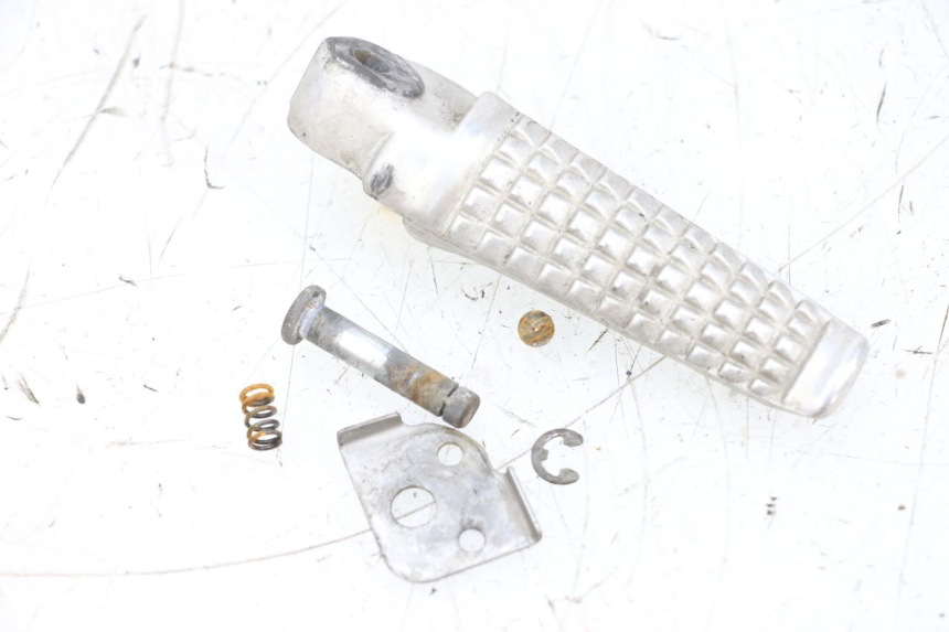 photo de FUSSRASTEN HINTEN RECHT SUZUKI GSXR GSX-R 1000 (2003 - 2004) - Hauptansicht