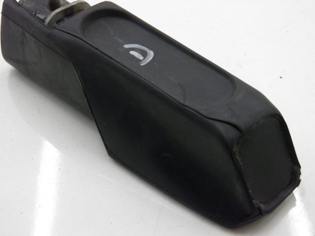 photo de FUSSRASTEN HINTEN RECHT HONDA FES S-WING SWING 125 (2007 - 2015) - Zoom auf Gebrauchszustand