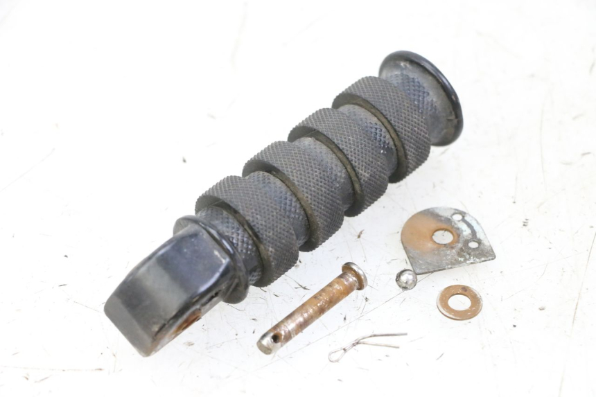 photo de FUSSRASTEN HINTEN RECHT KEEWAY K-LIGHT KLIGHT 125 (2018 - 2025) - Alternative Perspektive