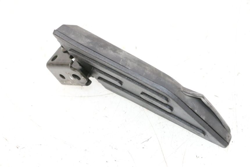 photo de RECHTER HINTERRADSTÄNDER PEUGEOT KISBEE 2T 50 (2010 - 2017) - Detailansicht des Bauteils