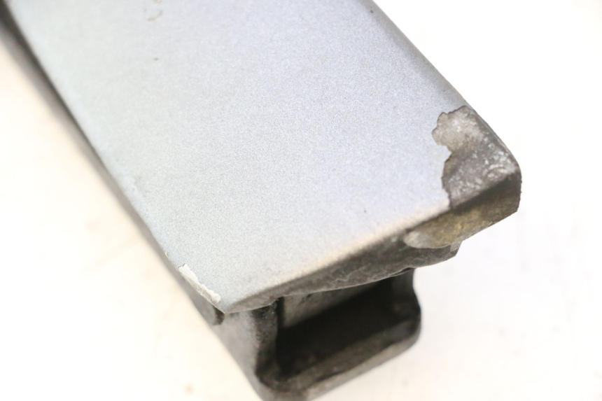 photo de FUSSRASTEN HINTEN RECHT PIAGGIO MP3 500 (2016 - 2018) - Technische Nahaufnahme