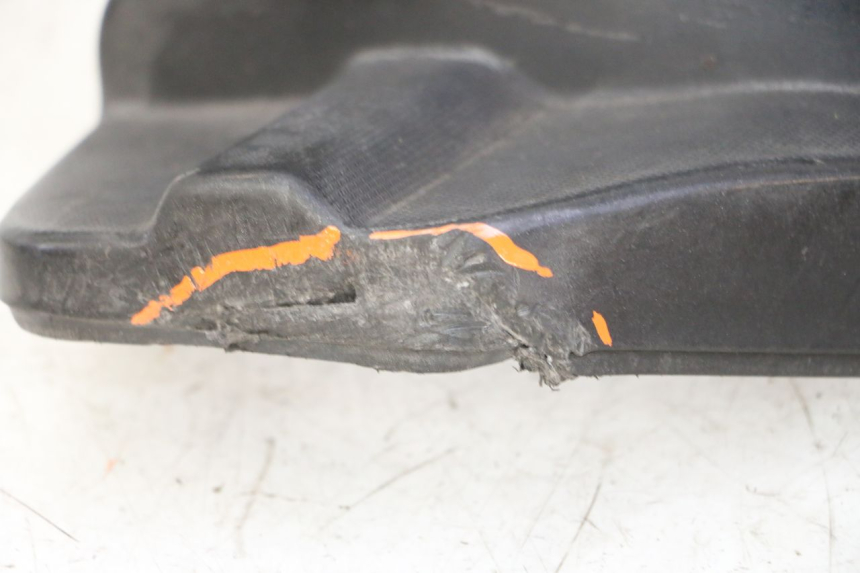 photo de FUSSRASTEN HINTEN RECHT PIAGGIO NEW TYPHOON 50 (2010 - 2017) - Kennzeichnungen und Originalreferenzen