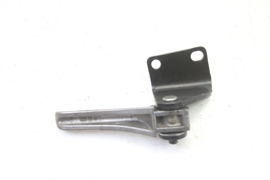 photo de FUSSRASTEN HINTEN RECHT PIAGGIO NRG POWER PUREJET 50 (2018 - 2021) - Technische Nahaufnahme