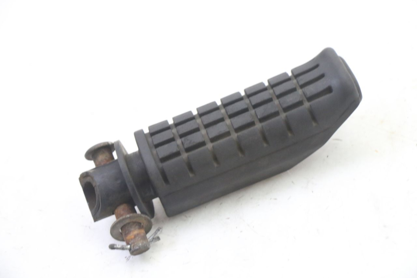 photo de FUSSRASTEN HINTEN RECHT HONDA NTV DEAUVILLE ABS 700 (2007 - 2016) - Detailansicht des Bauteils