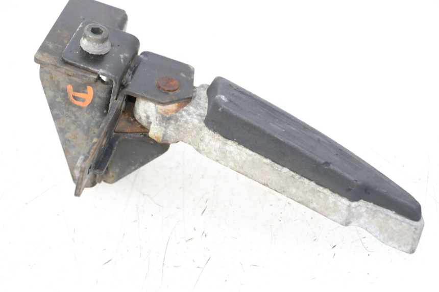 photo de FUSSRASTEN HINTEN RECHT PEUGEOT SATELIS 125 (2013 - 2018) - Detailansicht des Bauteils