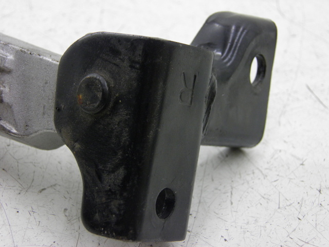 photo de FUSSRASTEN HINTEN RECHT PEUGEOT TWEET 125 (2010 - 2017) - Detailansicht des Bauteils