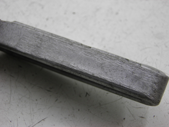 photo de FUSSRASTEN HINTEN RECHT PEUGEOT TWEET 125 (2010 - 2017) - Zoom auf Gebrauchszustand