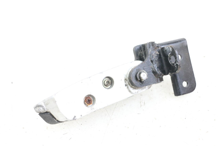 photo de FUSSRASTEN HINTEN RECHT DAELIM S3 125 (2010 - 2017) - Alternative Perspektive