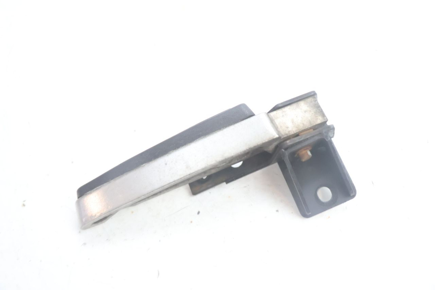 photo de FUSSRASTEN HINTEN RECHT PEUGEOT SATELIS 125 (2013 - 2018) - Oberflächenzustand und Material