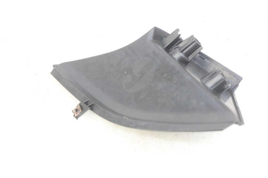 photo de RECHTER HINTERRADSTÄNDER YAMAHA SLIDER NAKED 50 (2004 - 2018) - Zoom auf Gebrauchszustand