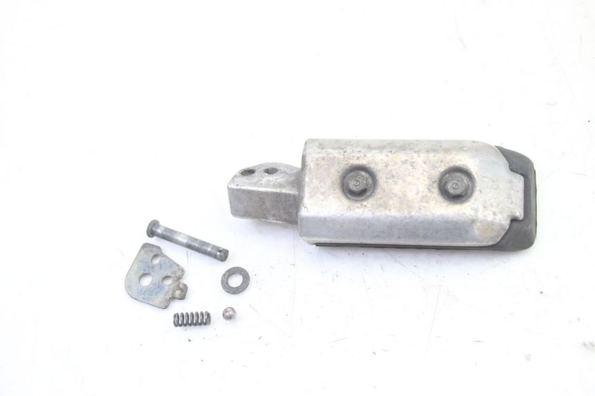 photo de FUSSRASTEN HINTEN RECHT HONDA ST PAN EUROPEAN 1300 (2002 - 2013) - Alternative Perspektive