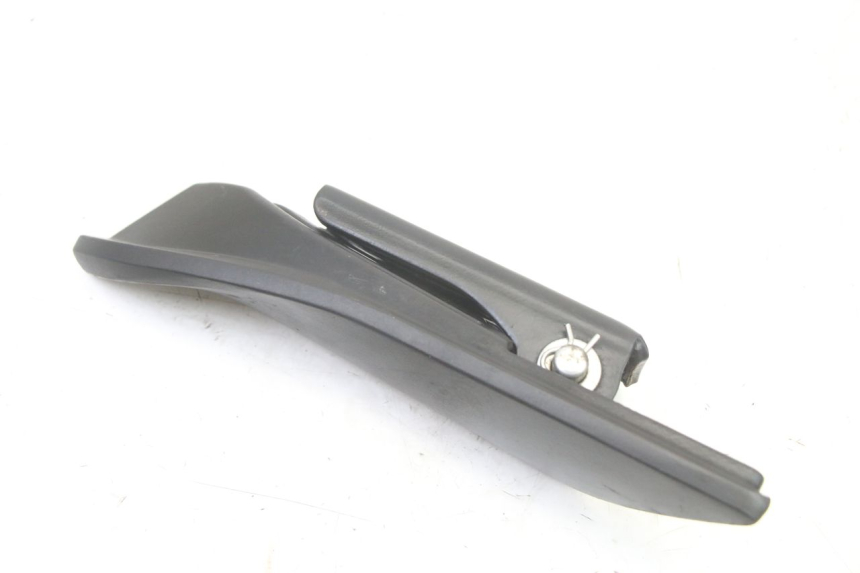 photo de FUSSRASTEN HINTEN RECHT APRILIA SXR 50 (2021 - 2023) - Oberflächenzustand und Material