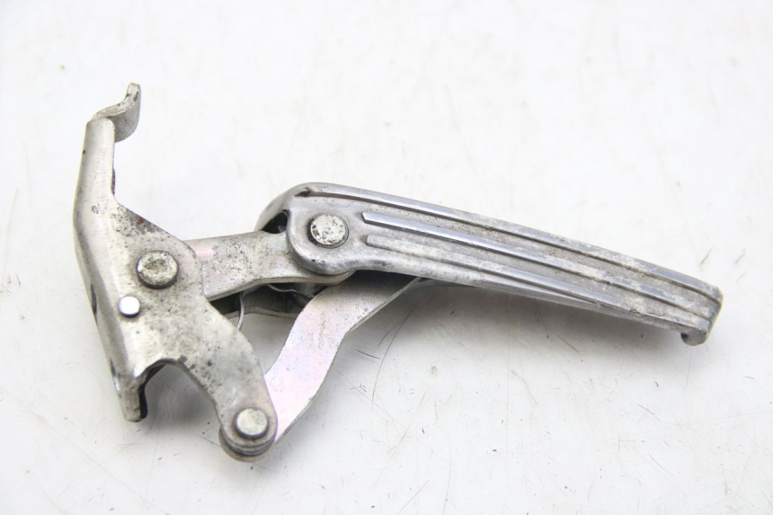 photo de RECHTER HINTERRADSTÄNDER PIAGGIO VESPA GTS SUPER IE 125 (2009 - 2016) - Hauptansicht