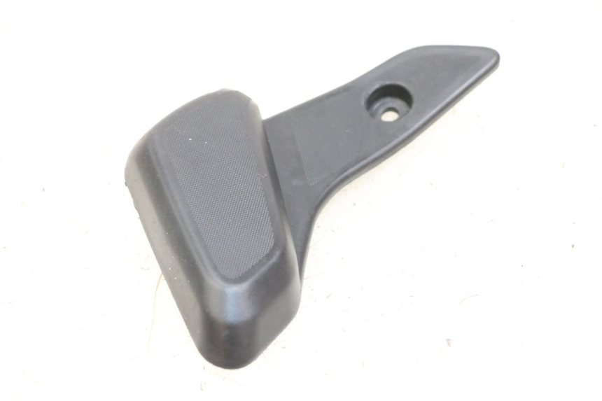 photo de FUSSRASTEN HINTEN RECHT PIAGGIO VESPA PRIMAVERA 4T 50 (2021 - 2024) - Gesamtansicht des Produkts