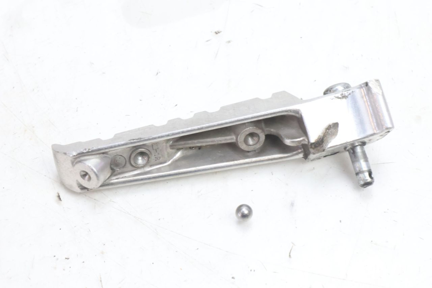 photo de FUSSRASTEN HINTEN RECHT YAMAHA X-MAX XMAX 125 (2010 - 2013) - Zoom auf Gebrauchszustand