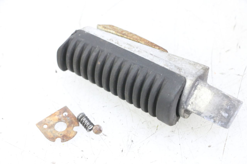 photo de FUSSRASTEN HINTEN RECHT YAMAHA XJ6 ABS 600 (2008 - 2016) - Alternative Perspektive