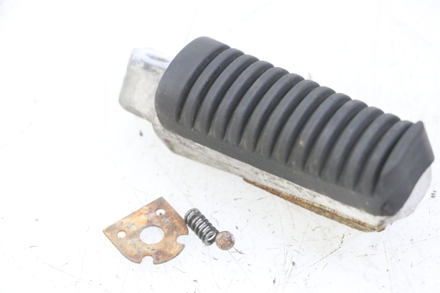 photo de FUSSRASTEN HINTEN RECHT YAMAHA XJ6 ABS 600 (2008 - 2016) - Technische Nahaufnahme