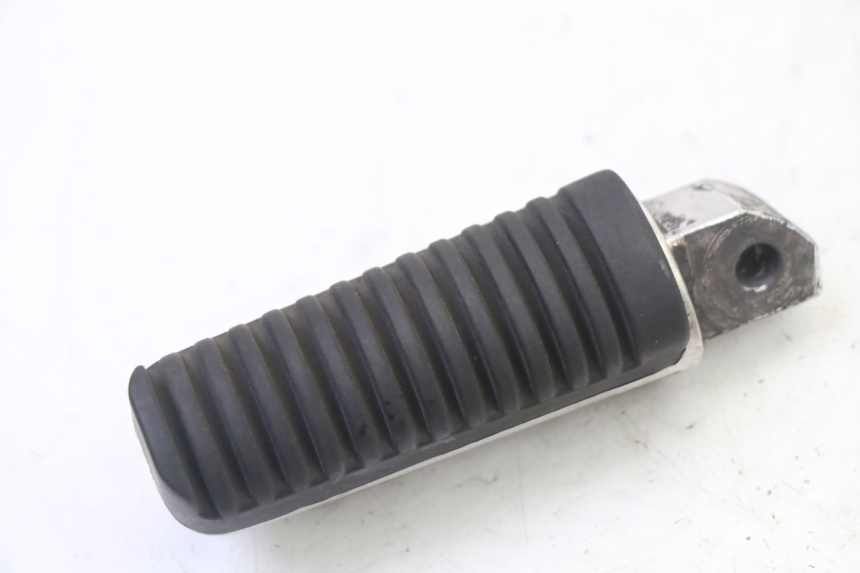 photo de FUSSRASTEN HINTEN RECHT YAMAHA XJ6 ABS 600 (2008 - 2016) - Detailansicht des Bauteils