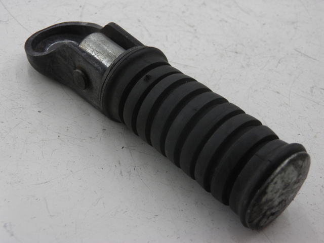 photo de FUSSRASTEN HINTEN RECHT YAMAHA SR 125 (1982 - 2003) - Hauptansicht