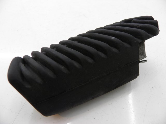 photo de FUSSRASTEN HINTEN LINKS APRILIA LEONARDO ST 250 (2002 - 2005) - Hauptansicht