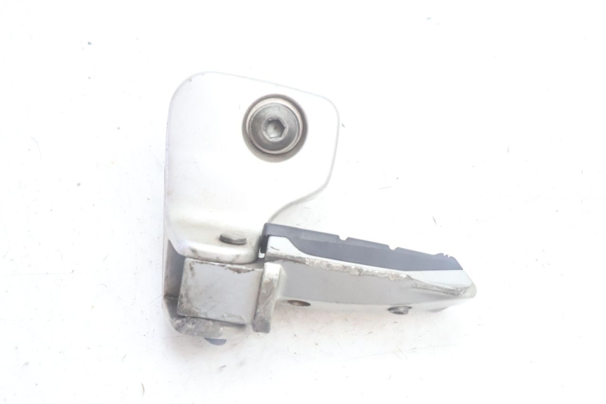 photo de FUSSRASTEN HINTEN LINKS BMW C1 125 (2000 - 2003) - Zoom auf Gebrauchszustand