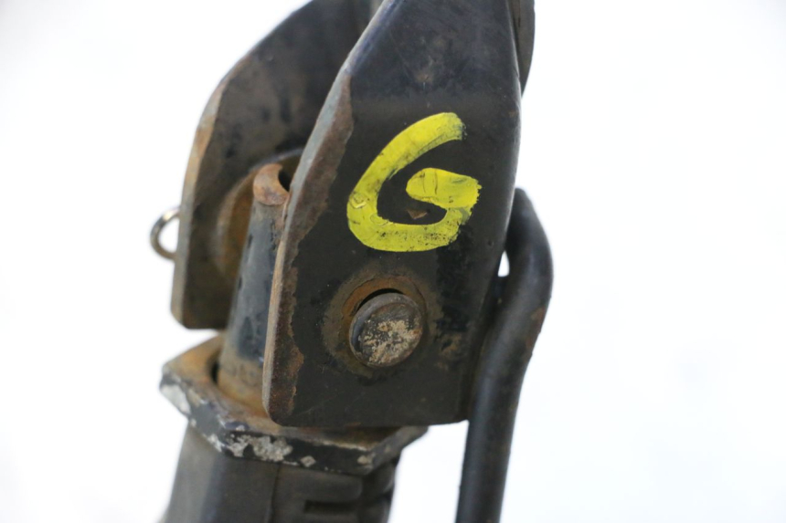 photo de FUSSRASTEN HINTEN LINKS HONDA CB TWO FIFTY 250 (1991 - 2002) - Details der Befestigungspunkte
