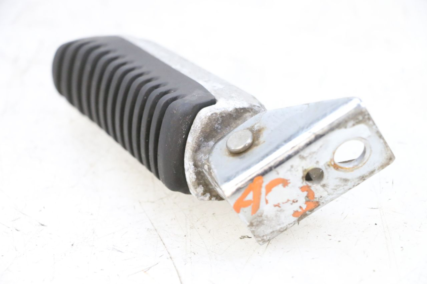 photo de FUSSRASTEN HINTEN LINKS KSR CODE 125 (2018 - 2020) - Gesamtansicht des Produkts