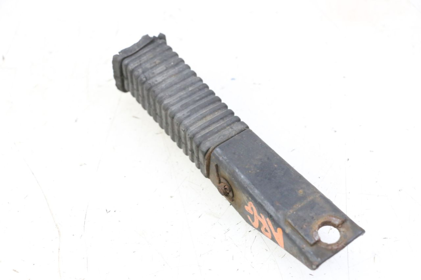 photo de FUSSRASTEN HINTEN LINKS SKYTEAM DAX REPLICA 110 (2005 - 2015) - Zoom auf Gebrauchszustand