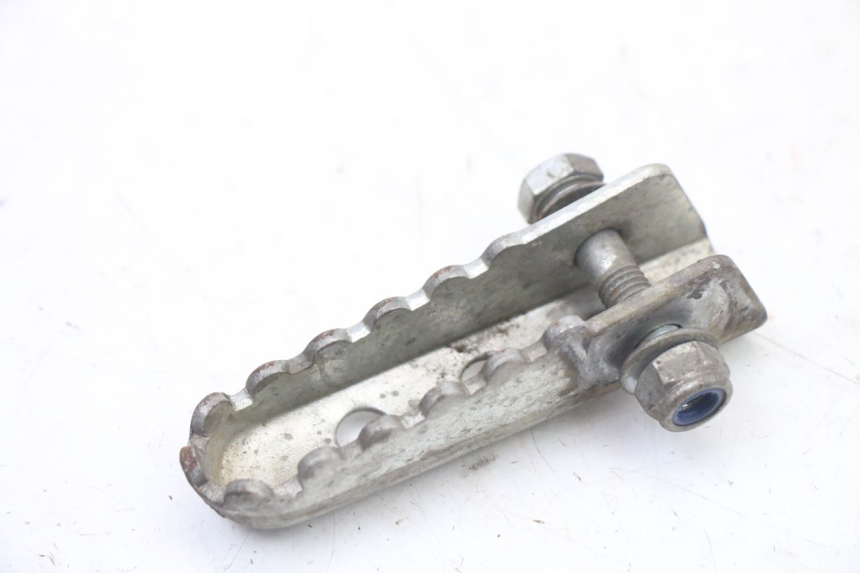 photo de FUSSRASTEN HINTEN LINKS DERBI SENDA R X-TREME 50 (2006 - 2010) - Hauptansicht