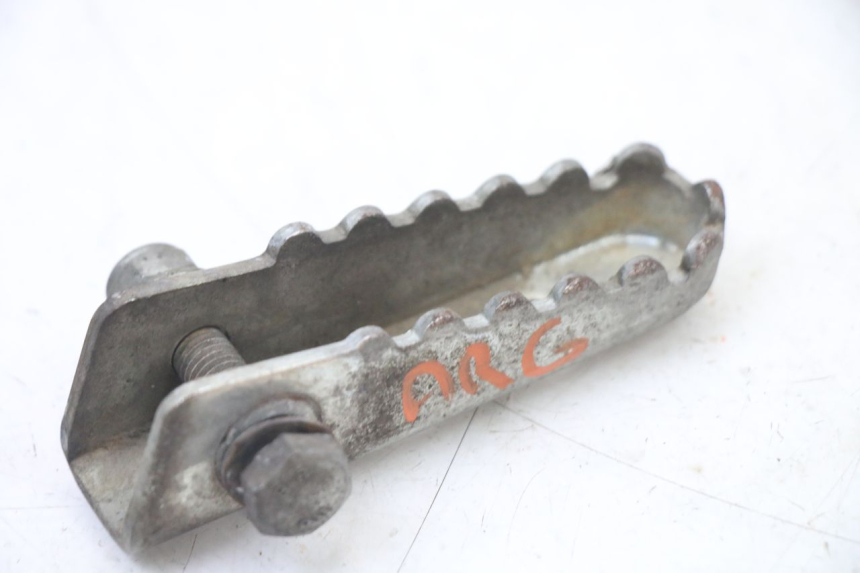 photo de FUSSRASTEN HINTEN LINKS DERBI SENDA R X-TREME 50 (2006 - 2010) - Zoom auf Gebrauchszustand