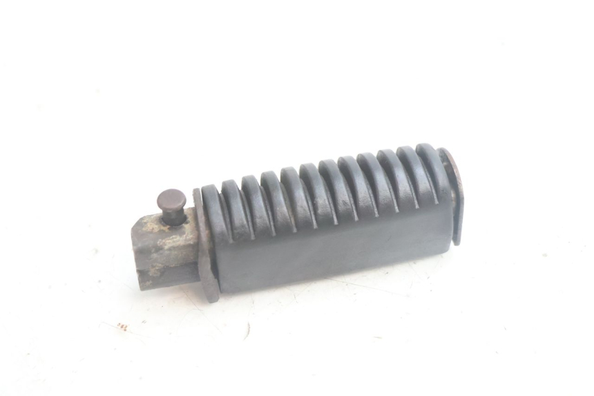 photo de FUSSRASTEN HINTEN LINKS SUZUKI DR S 600 (1985 - 1989) - Zoom auf Gebrauchszustand
