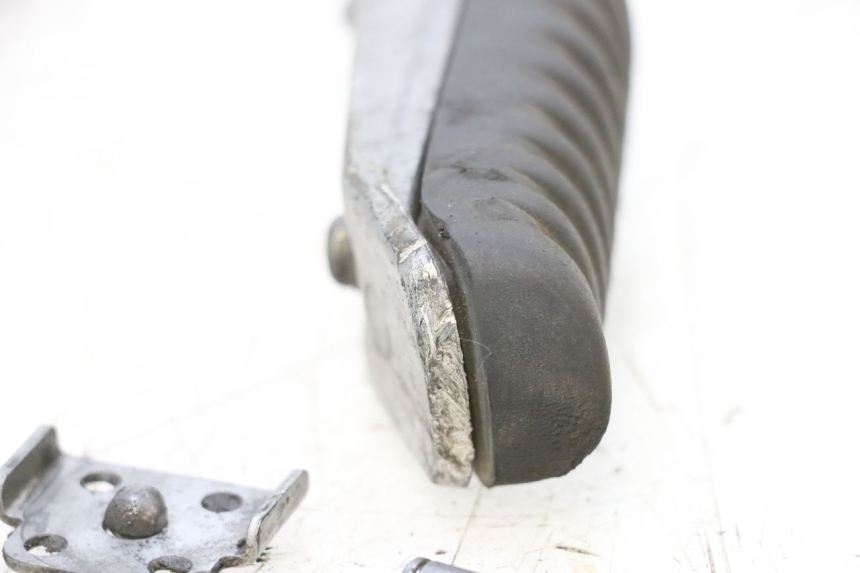 photo de FUSSRASTEN HINTEN LINKS KAWASAKI ER-6 ER6 F ABS 650 (2012 - 2016) - Detailansicht des Bauteils