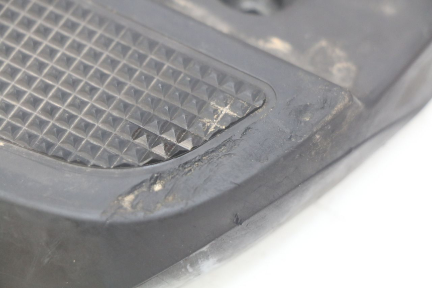 photo de LINKER HINTERER FUßRASTEN HONDA FES PANTHEON 2T 125 (1998 - 2002) - Detailansicht des Bauteils