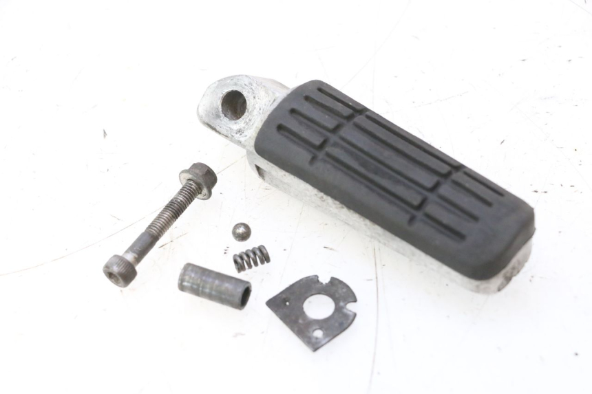 photo de FUSSRASTEN HINTEN LINKS YAMAHA FJR 1300 (2001 - 2005) - Hauptansicht
