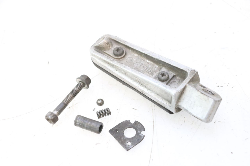 photo de FUSSRASTEN HINTEN LINKS YAMAHA FJR 1300 (2001 - 2005) - Details der Befestigungspunkte
