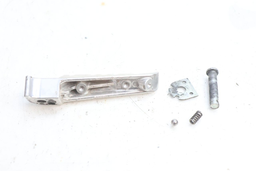 photo de FUSSRASTEN HINTEN LINKS YAMAHA FZ8 800 (2010 - 2016) - Alternative Perspektive