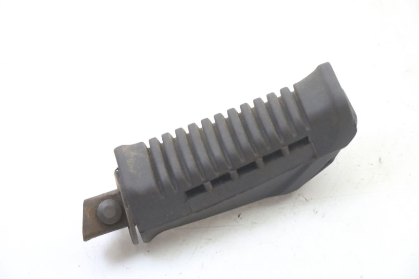 photo de FUSSRASTEN HINTEN LINKS SUZUKI GS GSE 500 (2001 - 2003) - Zoom auf Gebrauchszustand