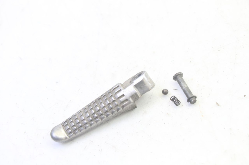 photo de FUSSRASTEN HINTEN LINKS SUZUKI GSF N BANDIT 600 (1996 - 1999) - Hauptansicht