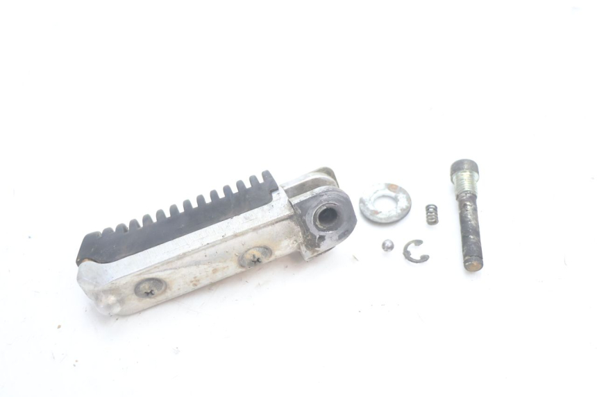 photo de FUSSRASTEN HINTEN LINKS SUZUKI GSF N BANDIT 1200 (2001 - 2005) - Alternative Perspektive
