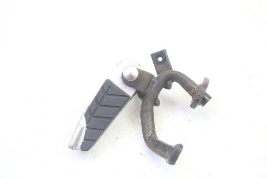 photo de FUSSRASTEN HINTEN LINKS SYM GTS EVO 125 (2009 - 2013) - Alternative Perspektive