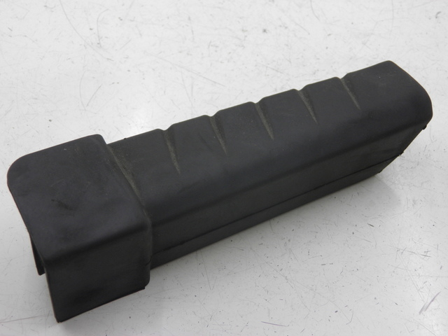 photo de FUSSRASTEN HINTEN LINKS HONDA FES PANTHEON 125 (2003 - 2007) - Alternative Perspektive