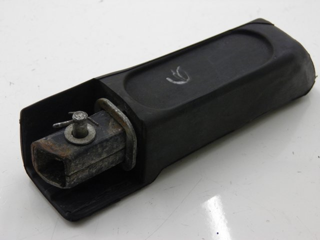 photo de FUSSRASTEN HINTEN LINKS HONDA FES S-WING SWING 125 (2007 - 2015) - Alternative Perspektive