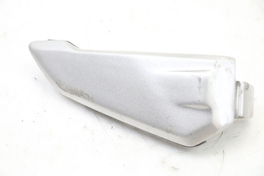 photo de FUSSRASTEN HINTEN LINKS HONDA SH i 300 (2015 - 2020) - Zoom auf Gebrauchszustand