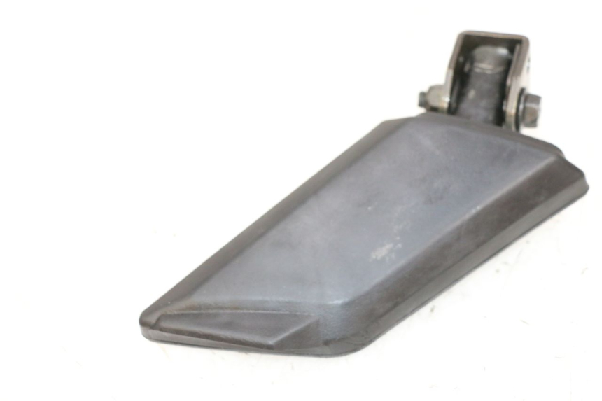 photo de LINKER HINTERER FUßRASTEN PEUGEOT KISBEE 2T 50 (2010 - 2017) - Zoom auf Gebrauchszustand