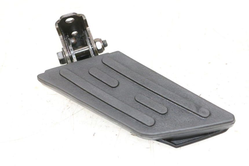 photo de LINKER HINTERER FUßRASTEN PEUGEOT KISBEE 2T 50 (2010 - 2017) - Gesamtansicht des Produkts