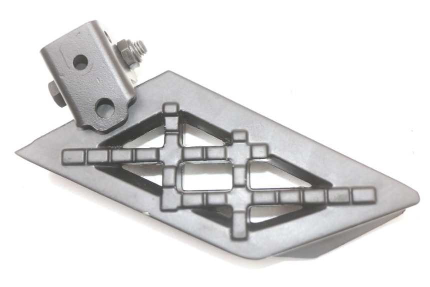 photo de LINKER HINTERER FUßRASTEN PEUGEOT KISBEE 4T 50 (2018 - 2022) - Detailansicht des Bauteils