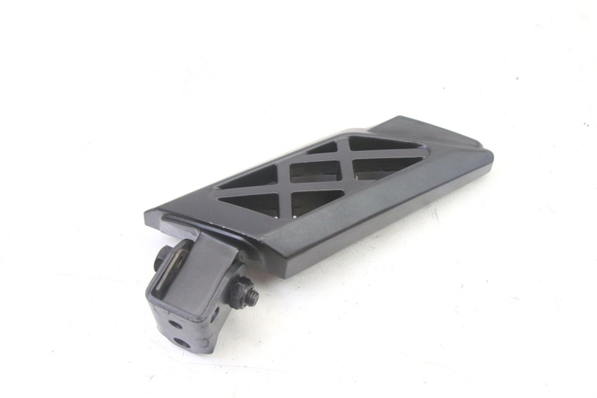 photo de LINKER HINTERER FUßRASTEN PEUGEOT KISBEE 4T 50 (2018 - 2022) - Technische Nahaufnahme