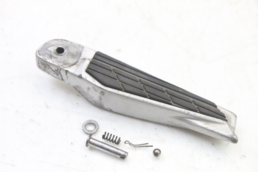 photo de FUSSRASTEN HINTEN LINKS KYMCO XCITING 500 (2007 - 2010) - Hauptansicht