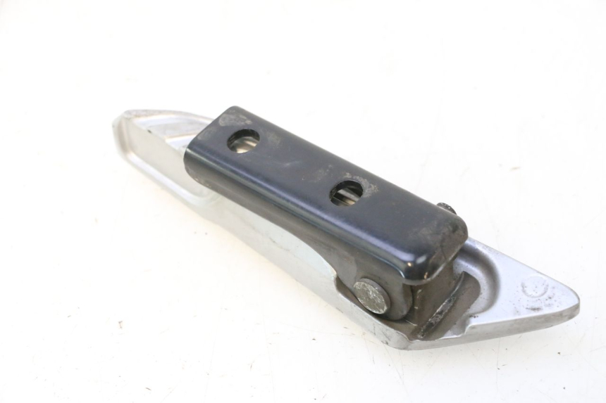 photo de FUSSRASTEN HINTEN LINKS PIAGGIO LIBERTY IGET 4T 50 (2015 - 2020) - Alternative Perspektive