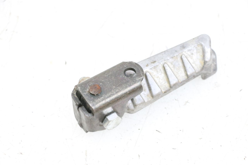 photo de FUSSRASTEN HINTEN LINKS PEUGEOT LUDIX 50 (2005 - 2007) - Alternative Perspektive